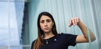 IRMA TESTA: “HO SCOPERTO CHE CI SI PUÒ INNAMORARE DI CHIUNQUE”