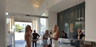 BELLEZZE MOZZAFIATO PER JEAN CHRISTOPHE MORONI